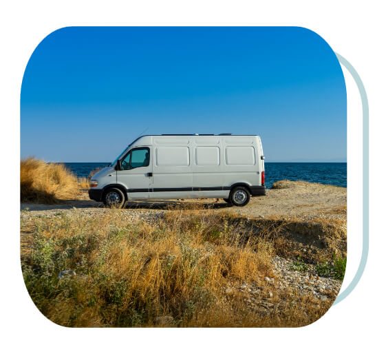 Équipe Transports Beltrando à Aubagne, spécialiste du transport de meubles